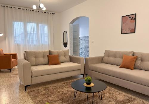 客房, Dar Maherzia Élégant Appartement S2 Lumineux au 1er étage (Dar Maherzia Elegant Appartement S2 Lumineux au 1er etage) in 嘎馬斯 客房, Dar Maherzia Élégant Appartement S2 Lumineux au 1er étage (Dar Maherzia Elegant Appartement S2 Lumineux au 1er etage) in 嘎馬斯