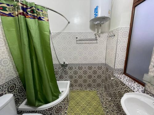 Anoragul guest house in 沙赫里薩布茲 Anoragul guest house in 沙赫里薩布茲