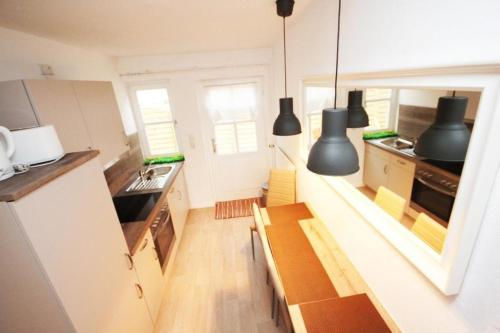 Ferienwohnung für 4 Personen ca 48 m in Bad Segeberg, Schleswig-Holstein Holstein (Komfortable und gepflegte Ferienwohnung fur zwei bis vier Personen mit separatem Bad und separater K) in Bad Segeberg Ferienwohnung für 4 Personen ca 48 m in Bad Segeberg, Schleswig-Holstein Holstein (Komfortable und gepflegte Ferienwohnung fur zwei bis vier Personen mit separatem Bad und separater K) in Bad Segeberg