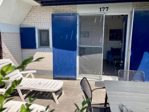 Ferienhaus in Anjum mit Kleinem Balkon in Dongeradeel Ferienhaus in Anjum mit Kleinem Balkon in Dongeradeel