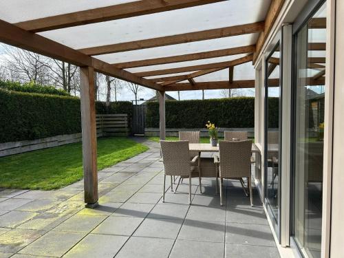 Schönes Ferienhaus in einem familienfreundlichen Ferienpark (Schones Ferienhaus in einem familienfreundlichen Ferienpark) in Stavenisse Schönes Ferienhaus in einem familienfreundlichen Ferienpark (Schones Ferienhaus in einem familienfreundlichen Ferienpark) in Stavenisse