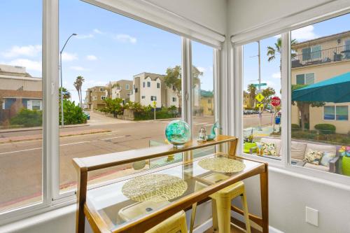 Beach-2-Bay 2br - In the Heart of Mission Beach near Belmont Park Beach-2-Bay 2br - In the Heart of Mission Beach near Belmont Park