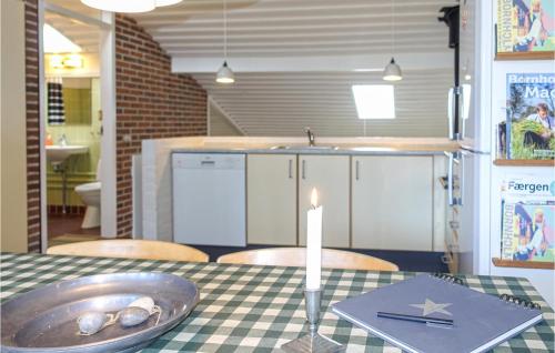 Kitchen, Stunning Apartment In Allinge With Wifi in Slotslyngvej Kitchen, Stunning Apartment In Allinge With Wifi in Slotslyngvej