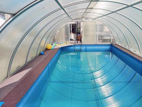 Saunahaus mit Swimmingpool in Berlin in Airport Berlin-Tegel Saunahaus mit Swimmingpool in Berlin in Airport Berlin-Tegel