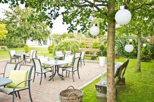 Kert, Bergers-Landgasthof in Enge-Sande Kert, Bergers-Landgasthof in Enge-Sande