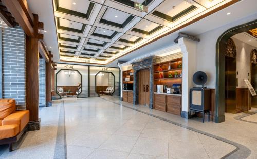 Nostalgia S Hotel - Hangzhou West Lake & Hefang Old Street in Hangzhou Nostalgia S Hotel - Hangzhou West Lake & Hefang Old Street in Hangzhou