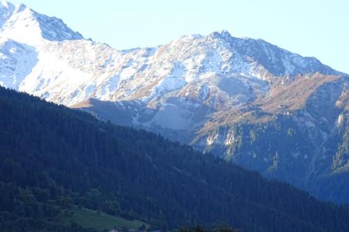 Residence Jardins Du Nantet - Studio 4 personnes a Bourg Saint Maurice proche centre ville et des co in Bourg-Saint-Maurice Residence Jardins Du Nantet - Studio 4 personnes a Bourg Saint Maurice proche centre ville et des co in Bourg-Saint-Maurice