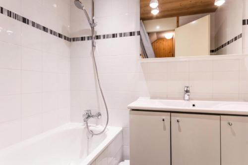 Residence Plein Soleil - Appartement 2 pieces 6 personnes Plagne Villages MAE-4484 in La Plagne Residence Plein Soleil - Appartement 2 pieces 6 personnes Plagne Villages MAE-4484 in La Plagne