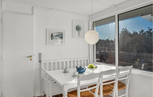 Kitchen, Beautiful Home In Hvide Sande With Wifi in Hvide Sande Kitchen, Beautiful Home In Hvide Sande With Wifi in Hvide Sande
