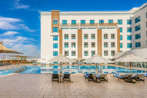 Hotellet från utsidan, Four Points by Sheraton Al Ain in Al Ain Hotellet från utsidan, Four Points by Sheraton Al Ain in Al Ain