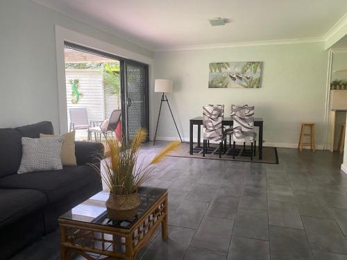 Wanda House - Close to beach Linen Pets in Port Stephens Wanda House - Close to beach Linen Pets in Port Stephens