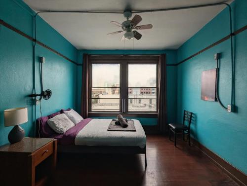 Lucky D's Hostel near Westfield Horton Plaza Lucky D's Hostel near Westfield Horton Plaza