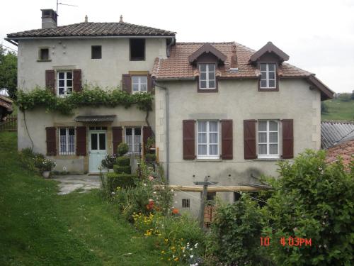 A szálláshely kívülről, maison de caractère rénovée (maison de caractere renovee) in Le Bouyssou A szálláshely kívülről, maison de caractère rénovée (maison de caractere renovee) in Le Bouyssou