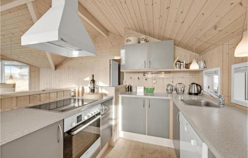 cuina, 2 Bedroom Gorgeous Home In Hvide Sande in Hvide Sande cuina, 2 Bedroom Gorgeous Home In Hvide Sande in Hvide Sande
