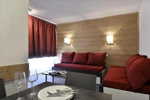Résidence Saint Jacques A - 2 Pièces pour 5 Personnes 83 (Residence Saint Jacques A - 2 Pieces pour 5 Personnes 83) in لا بلاجني Résidence Saint Jacques A - 2 Pièces pour 5 Personnes 83 (Residence Saint Jacques A - 2 Pieces pour 5 Personnes 83) in لا بلاجني