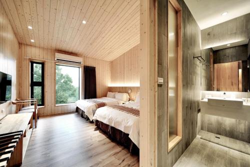 Flying Cow Ranch in Tongxiao Township Flying Cow Ranch in Tongxiao Township