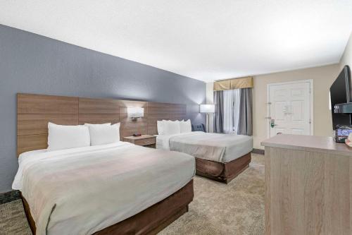 ควอลิตี้ อินน์ เดย์โทนา สปีดเวย์ ไอ -95 (Quality Inn Daytona Speedway I-95) in เดย์โทนา บีช แอร์พอร์ต ควอลิตี้ อินน์ เดย์โทนา สปีดเวย์ ไอ -95 (Quality Inn Daytona Speedway I-95) in เดย์โทนา บีช แอร์พอร์ต