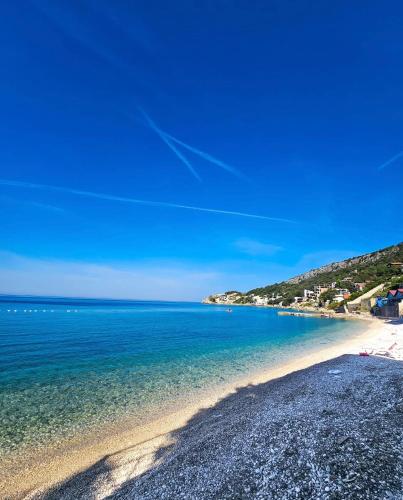 Apartmani Rakić (Apartmani Rakic) in Ulcinj Apartmani Rakić (Apartmani Rakic) in Ulcinj