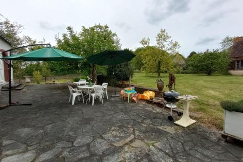 Bejárat, Villa le Roche du Ris - 10-12 personnes in Éguzon-Chantôme Bejárat, Villa le Roche du Ris - 10-12 personnes in Éguzon-Chantôme