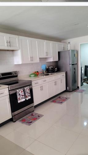 Cocina, Cozy Portmore Apartment with 2 Bedrooms in Portmore Cocina, Cozy Portmore Apartment with 2 Bedrooms in Portmore