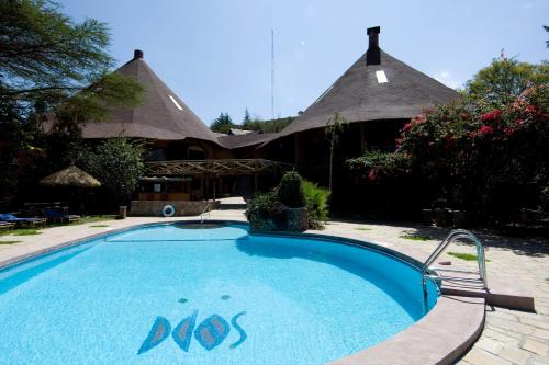 בריכת שחיה, Masai Mara Sopa Lodge in Narok בריכת שחיה, Masai Mara Sopa Lodge in Narok
