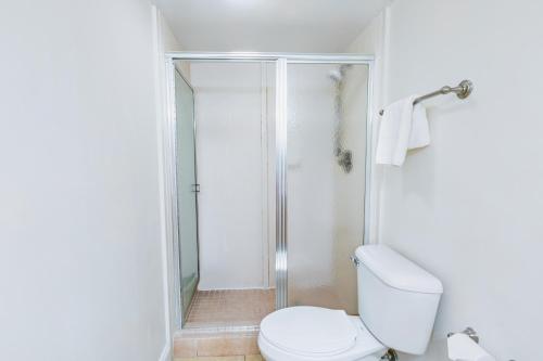 One-Bedroom Suite image 2