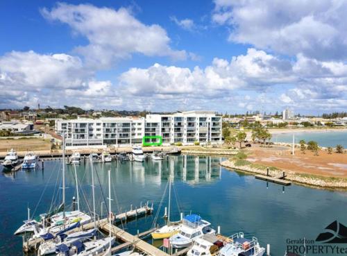 Northshore Nirvana, Mantra Building in Geraldton Northshore Nirvana, Mantra Building in Geraldton