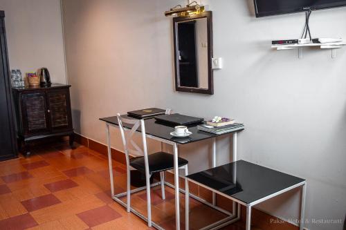 Facilities, Pakse Hotel & Restaurant near Pakse International Airport Facilities, Pakse Hotel & Restaurant near Pakse International Airport