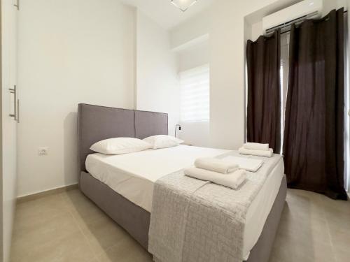 Glenvar Heights I2 90 sqm cozy apt in Paleo Faliro