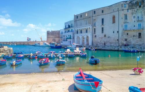 Facilities, 2 Bedroom Lovely Home In Ostuni in Zona Sisri Facilities, 2 Bedroom Lovely Home In Ostuni in Zona Sisri