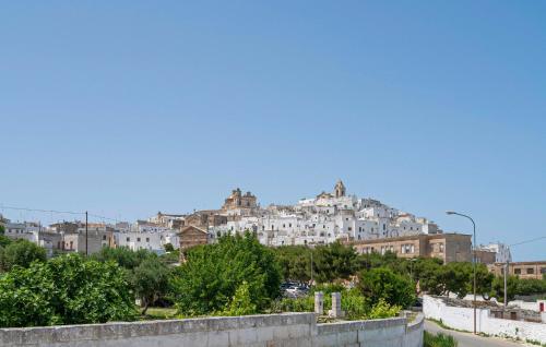 Facilities, 2 Bedroom Lovely Home In Ostuni in Zona Sisri Facilities, 2 Bedroom Lovely Home In Ostuni in Zona Sisri
