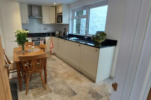 Ocean View - Ground Floor Cottage Apartment - Little Haven in Haverfordwest City Center Ocean View - Ground Floor Cottage Apartment - Little Haven in Haverfordwest City Center
