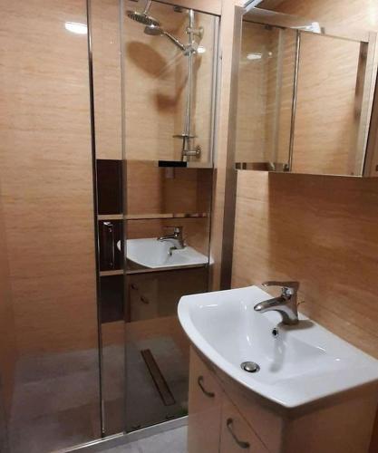 Banheiro, Urokliwy domek blisko jeziora Żarnowieckiego, Nadole (Urokliwy domek blisko jeziora Zarnowieckiego, Nadole) in Nadole Banheiro, Urokliwy domek blisko jeziora Żarnowieckiego, Nadole (Urokliwy domek blisko jeziora Zarnowieckiego, Nadole) in Nadole