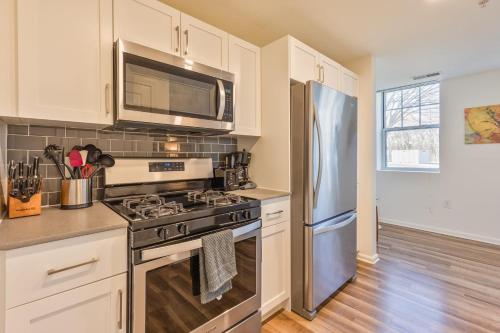 مطبخ, Spacious & Modern Apt in ليكسنجتون مطبخ, Spacious & Modern Apt in ليكسنجتون