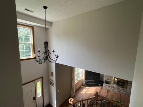 Spacious 4BR Colonial with River Views & Family Charm in Barboursville (WV) Spacious 4BR Colonial with River Views & Family Charm in Barboursville (WV)