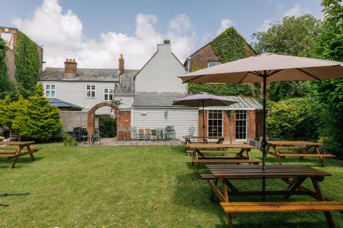 trädgård, Hewitt's Restaurant & Rooms in Newport Central trädgård, Hewitt's Restaurant & Rooms in Newport Central