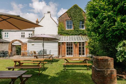 trädgård, Hewitt's Restaurant & Rooms in Newport Central trädgård, Hewitt's Restaurant & Rooms in Newport Central