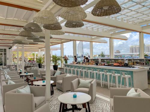 Паб/Коктейль-бар, Le Suffren Hotel & Marina in острів Маврітіус Паб/Коктейль-бар, Le Suffren Hotel & Marina in острів Маврітіус
