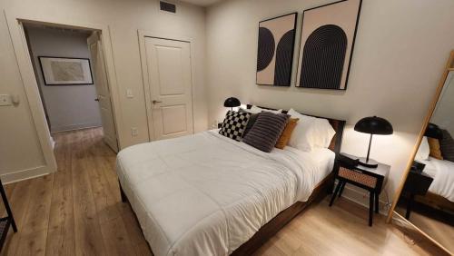 Montrose Spring - Stylish 1 BR in Houston