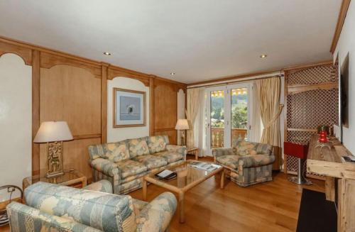 Luxurious serviced Flat in TOP 5 Star Park Hotel