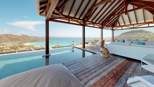 Cơ sở vật chất, Villa Designed with Traditional Wooden Floors in Gustavia Cơ sở vật chất, Villa Designed with Traditional Wooden Floors in Gustavia