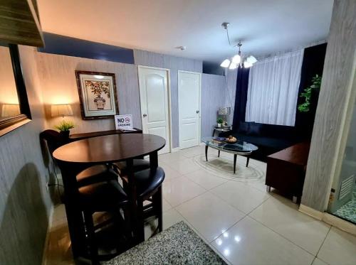 Romantic 2BR Condo unit with free WiFi in Imus Romantic 2BR Condo unit with free WiFi in Imus