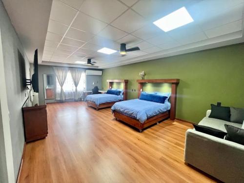 Apartamento Contemporaneo con TV 85 y cochera privada in Ciudad Victoria Apartamento Contemporaneo con TV 85 y cochera privada in Ciudad Victoria