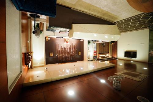 Előcsarnok, CLIFF EMBASSY BANQUET AND SUITES in Hosamane Előcsarnok, CLIFF EMBASSY BANQUET AND SUITES in Hosamane