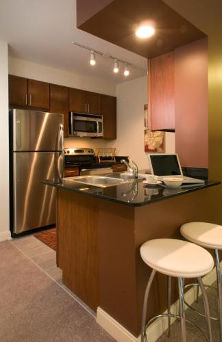 在meiguo.com看到的200平方奥克伍德公寓的介绍图片