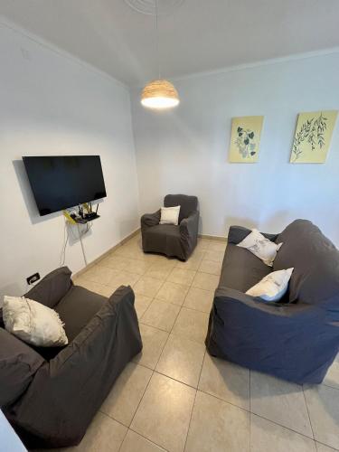 Shared lounge/TV area, Amplio y luminoso departamento en complejo cerrado in San Juan Shared lounge/TV area, Amplio y luminoso departamento en complejo cerrado in San Juan