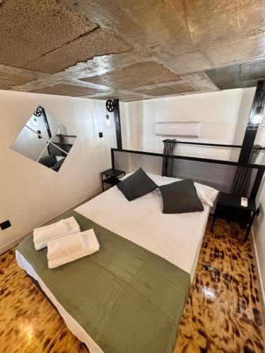 Apart con terraza en Florida E2