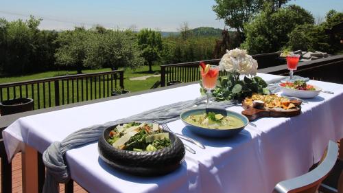餐飲選擇, Northumberland Heights Wellness Retreat and SPA in 柯堡 餐飲選擇, Northumberland Heights Wellness Retreat and SPA in 柯堡