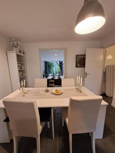 SPA Familial, Zen Zone Jacuzzi & Jardin, Jeux & Cheminee in Bourgtheroulde-Infreville SPA Familial, Zen Zone Jacuzzi & Jardin, Jeux & Cheminee in Bourgtheroulde-Infreville