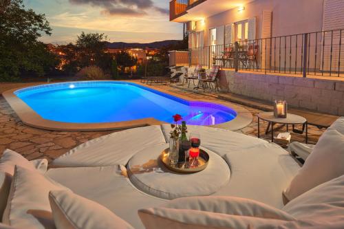 Apartment Villa Lovli